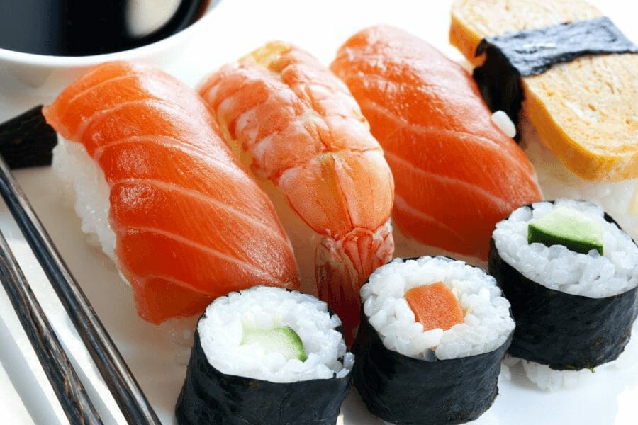 Forskellige Typer Sushi
