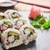 Hvordan man laver en California Roll, den perfekte rulle til sushi begyndere