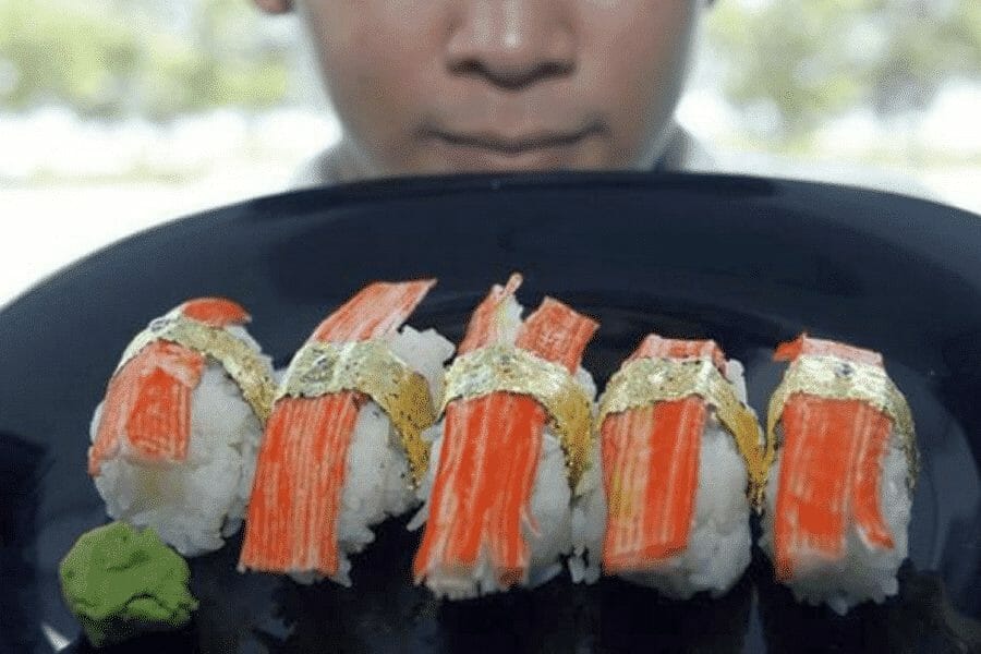 Verdens dyreste Sushi er lavet med spiseligt guld, diamanter og perler